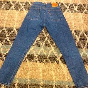 Levi skinny jeans size 27